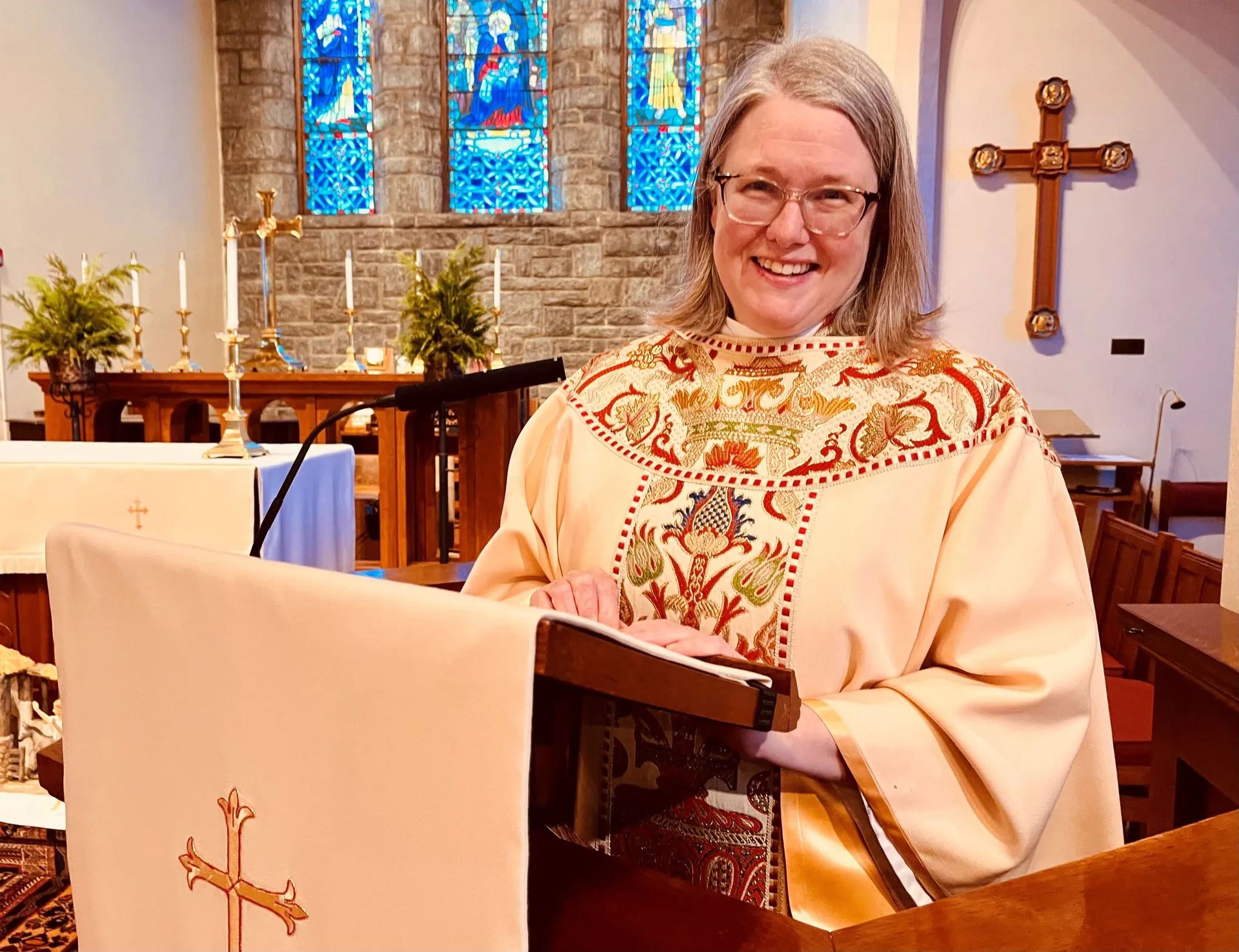 Rev. Elizabeth Roles